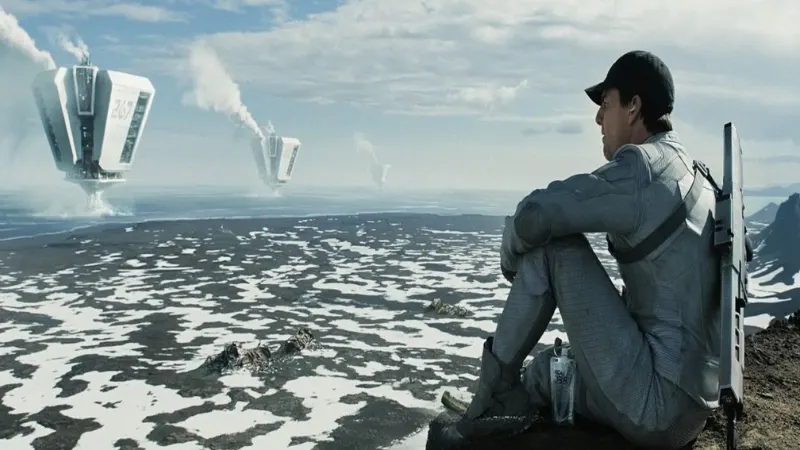 Tom Cruise as Jack Harper in Oblivion (2013)  one of the most underrated Tom Cruise sci-fi movies